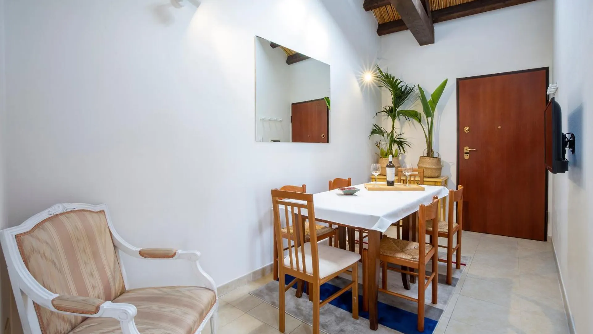 Penthouse With Terrace In Historic Centre Apartment Cagliari