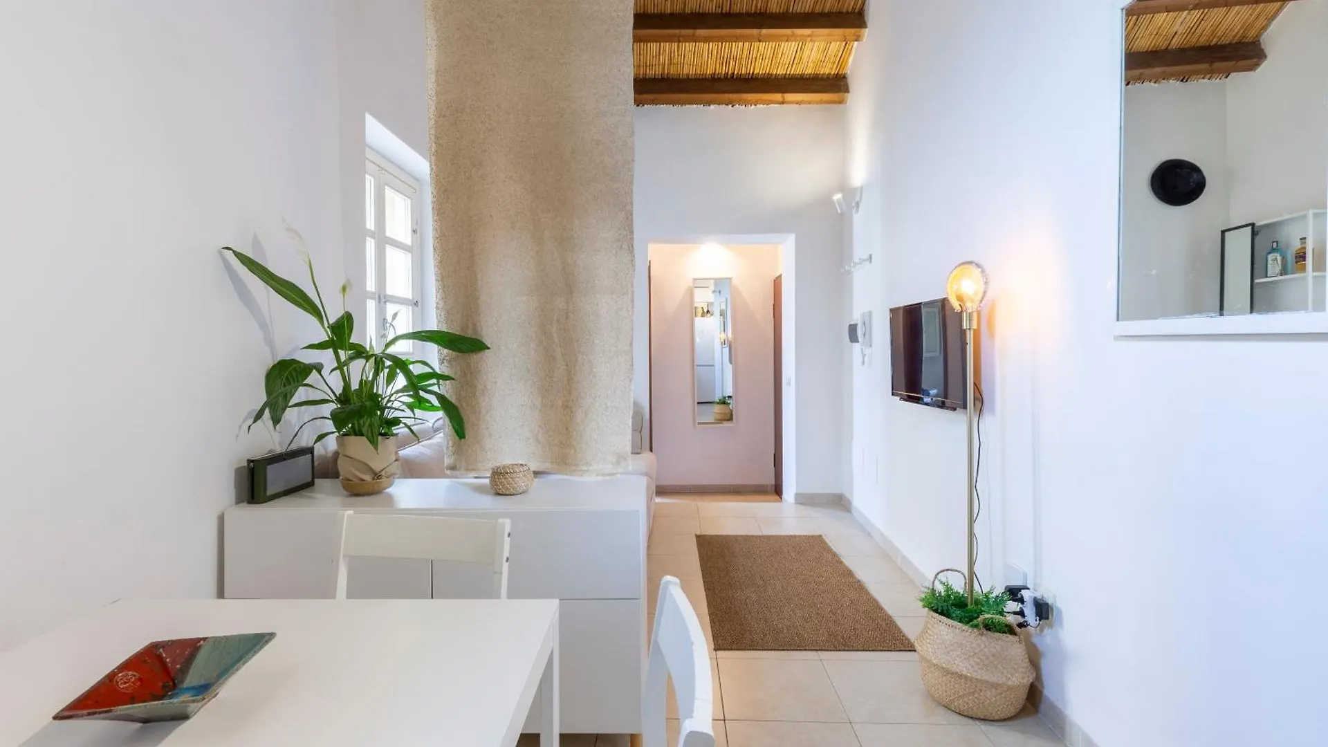 Penthouse With Terrace In Historic Centre Apartment Cagliari