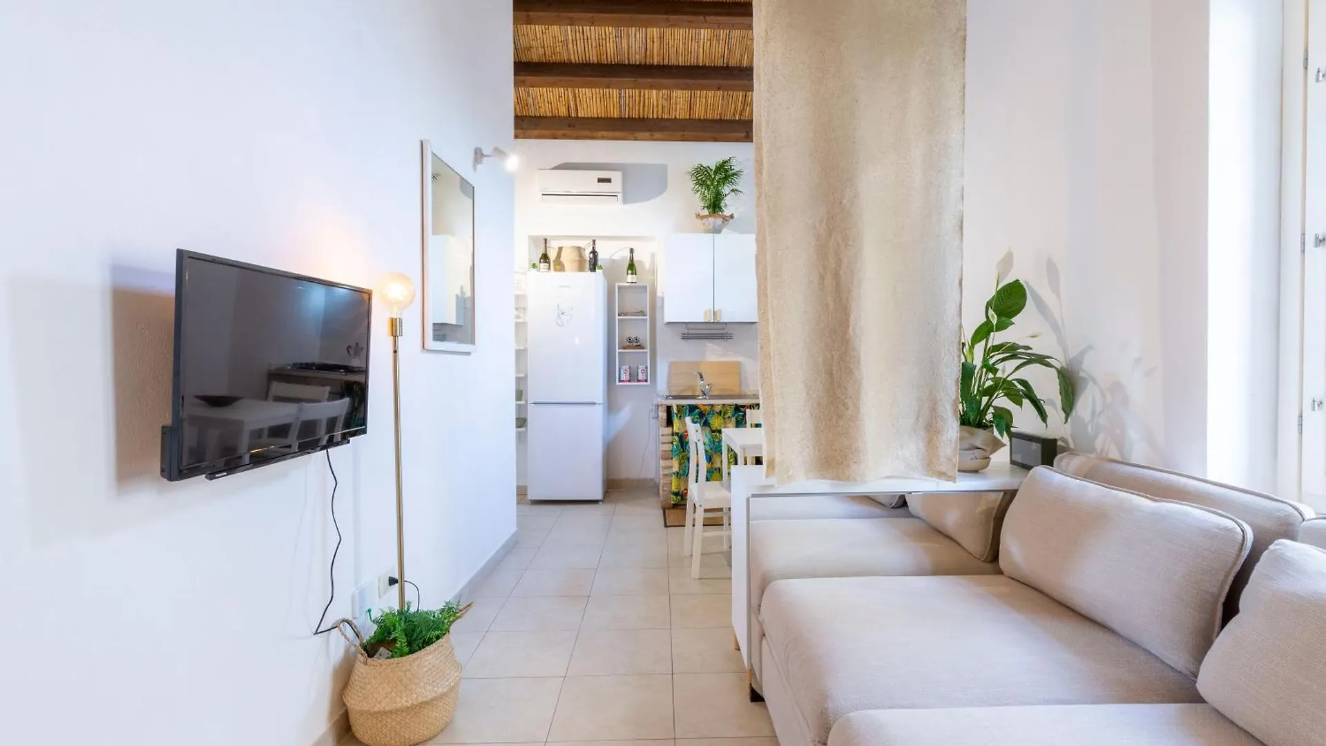 Penthouse With Terrace In Historic Centre Apartment Cagliari 0*,