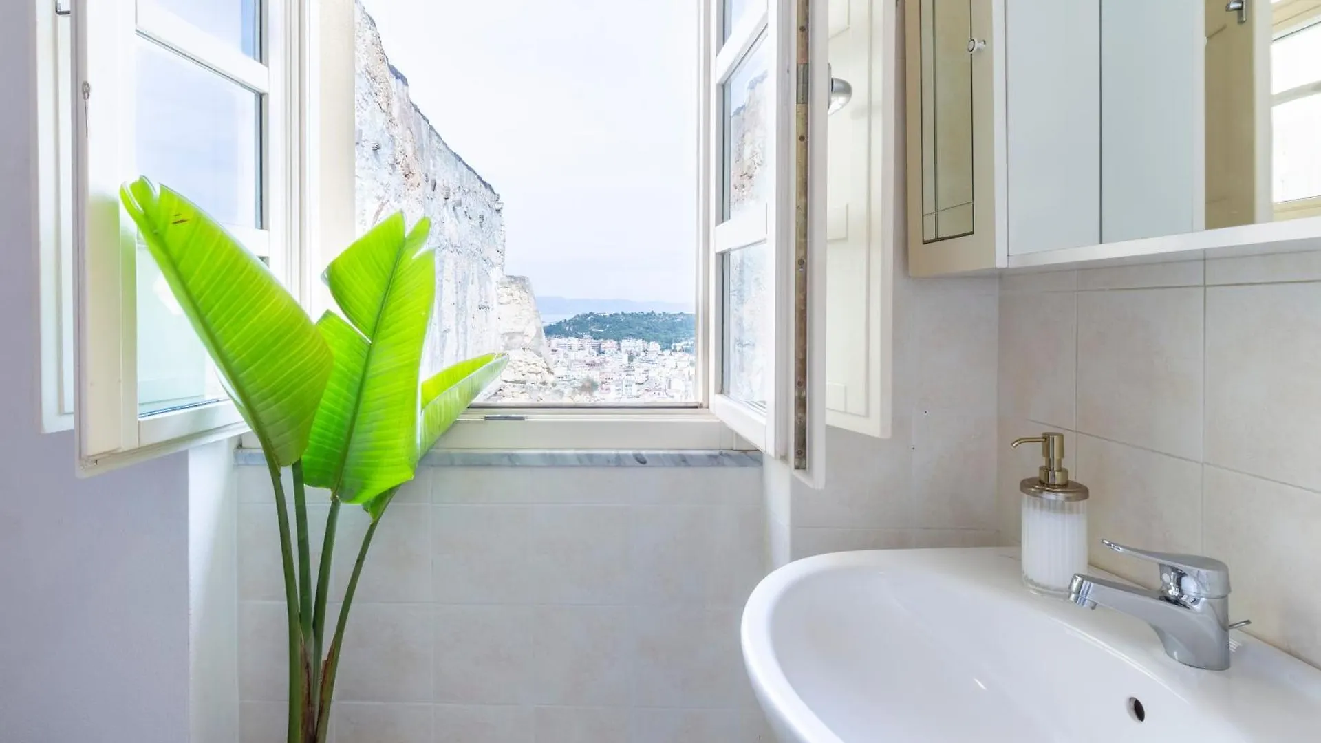 Penthouse With Terrace In Historic Centre Apartment Cagliari